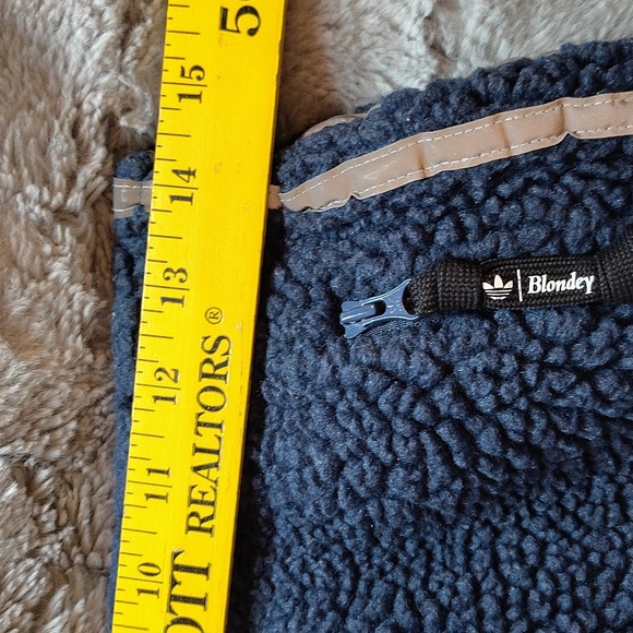 🎽 Adidas X Blondey McCoy Sherpa Reflective Shorts. Size Small. - Picture 8 of 16